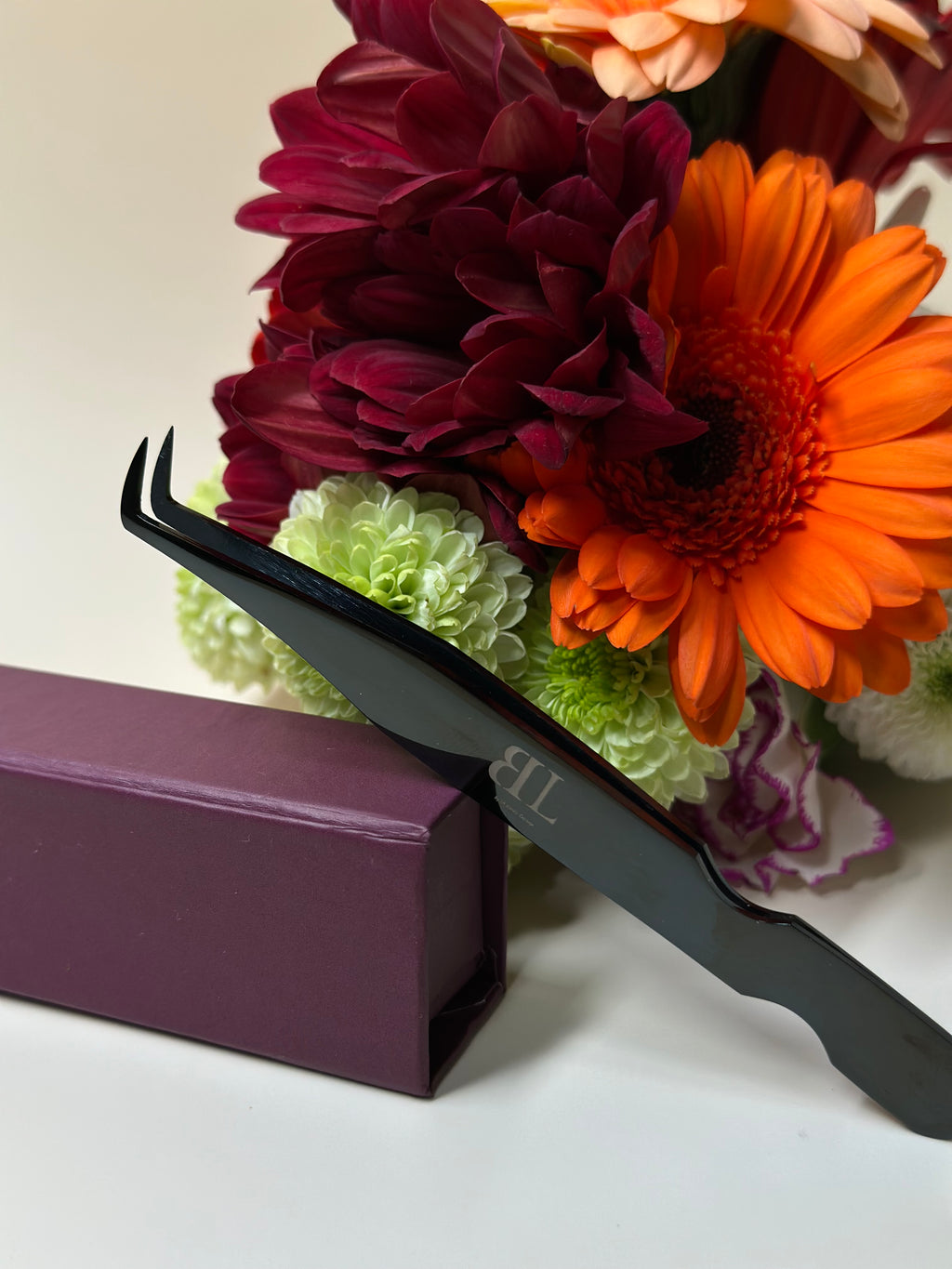 La saisissante - pince de saisie cil à cil et volume russe