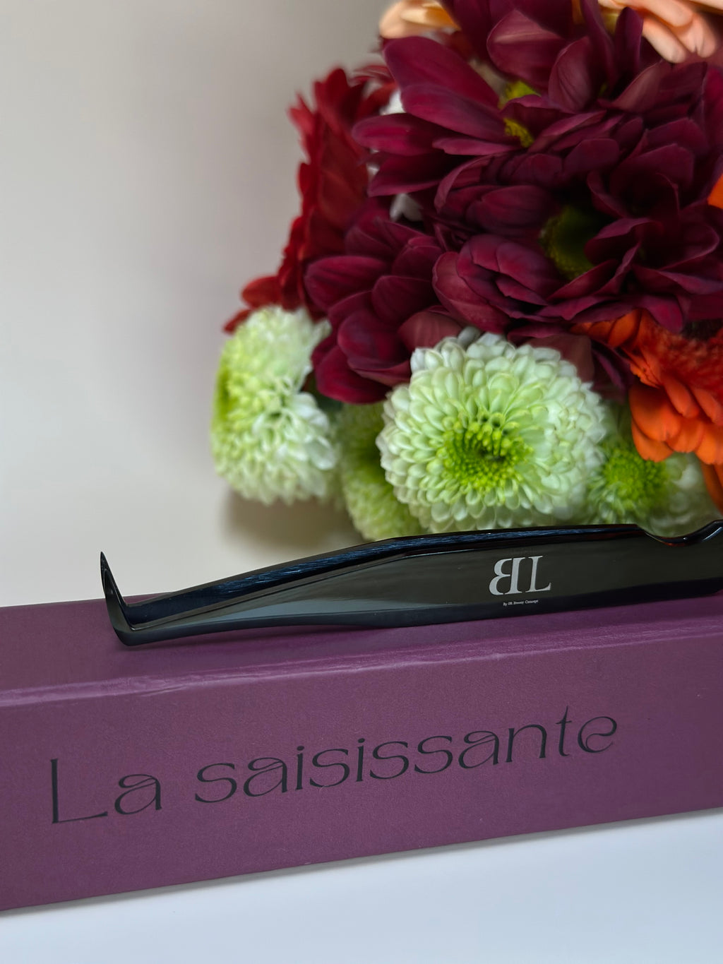 La saisissante - pince de saisie cil à cil et volume russe